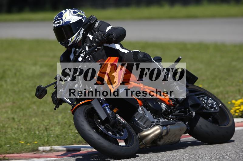 /Archiv-2024/29 12.06.2024 MOTO.CH Track Day ADR/Gruppe rot/unklar